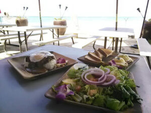 Barefoot Beach Cafe @ Queen's Surf Beach - Honolulu