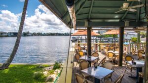 Buzz's Lighthouse Restaurant - Naples