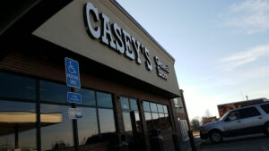 Casey's - Holton