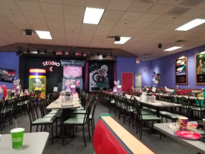 Chuck E. Cheese - Bloomington