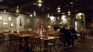 Cracker Barrel Old Country Store - Bowling Green