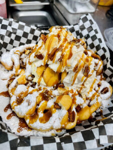 Decorative Funnel Cakes - Hiram