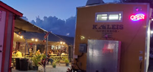 Dino's Gourmet Food Truck - Kahului