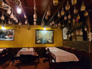 Filippi's Pizza Grotto Little Italy - San Diego