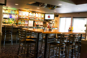 Hackers Bar and Grill - Gig Harbor