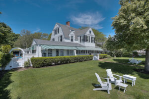 Harbor Knoll Bed & Breakfast - Greenport