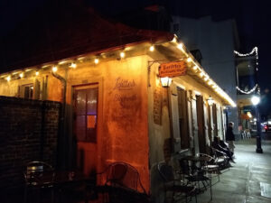 Lafitte's Blacksmith Shop Bar - New Orleans