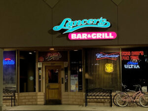 Lancer's Bar & Grill - Fresno