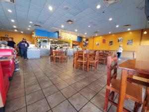 Los Plebes Taqueria - Casa Grande