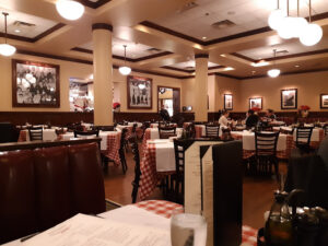 Maggiano's Little Italy - Woodland Hills