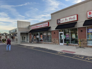 Mama's Famous Pizza and Grill - Allentown