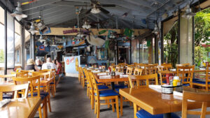 Manatee Island Bar and Grill - Stuart