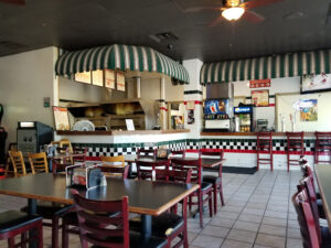 Me n ed's Pizzeria - Bakersfield