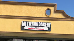 Mi Tierra Bakery El Ñero - Los Angeles