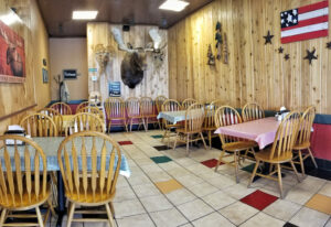 Moose Creek Barbeque - Arlington