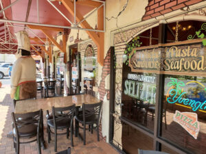 Original Santo's Wood Fired Pizza Restaurant - Jensen Beach