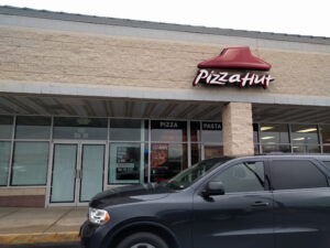 Pizza Hut - Charles Town