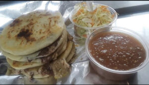 Pupusas 100% Salvadoreñas - Arvin