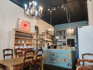 R Cafe & Tea Boutique - New Rochelle