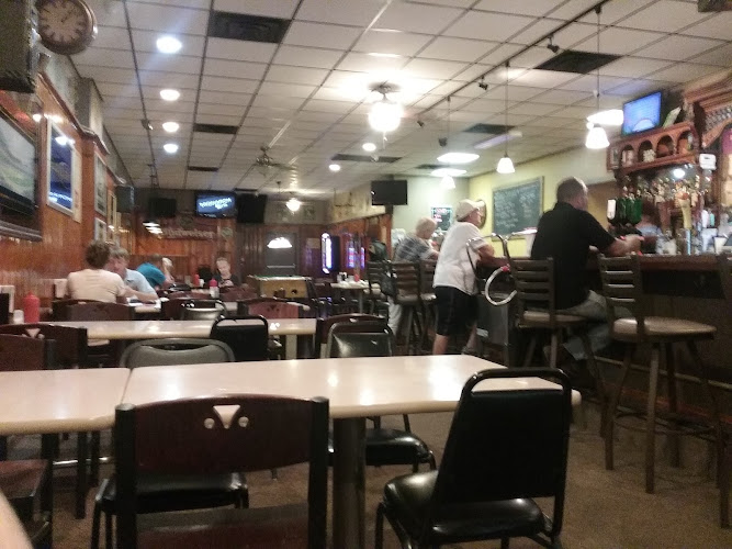 Swany's Pub & Grub - 310 N Clinton Ave, St Johns, MI 48879 | Food Near Me