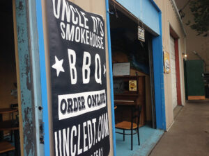 Uncle DT's Smokehouse - Santa Fe