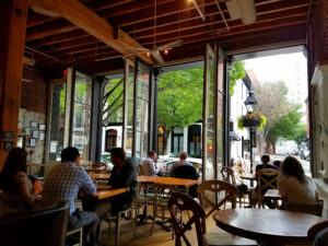 the urban Farmhouse market & café (Shockoe Slip) - Richmond