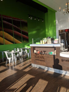 Grabbagreen Food + Juice - Edina