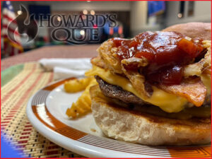 Howard's Que - Duluth