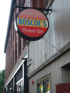 Roscoe's Pioneer Bar - Duluth