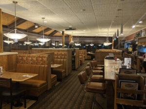 Shari's Cafe & Pies - Cheyenne