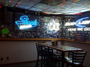 Shoots Bar & Grill - Suamico